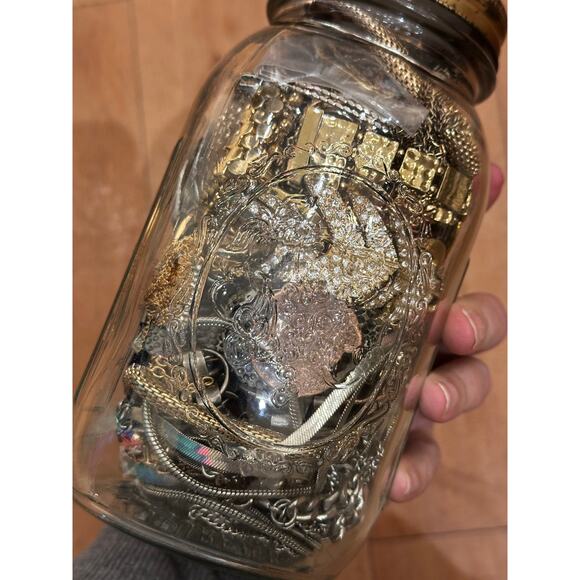 Mystery Jewelry Jar - Mixed Metals Silver Gold 50 Pieces - Picture 9 of 10